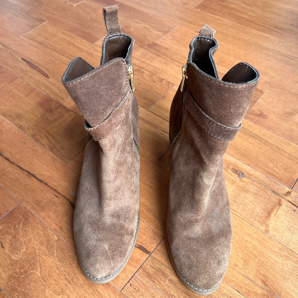 Ralph Lauren suede brown ankle boots with buckle and side zips